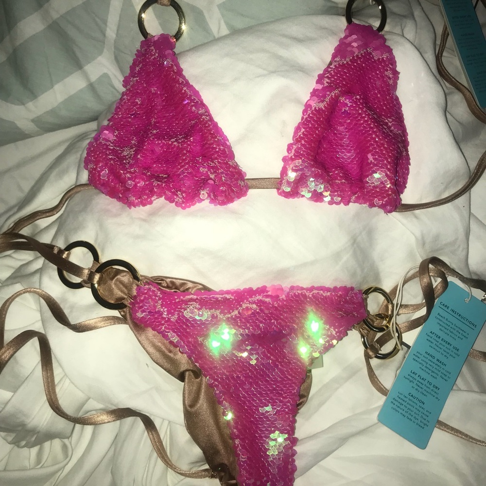 Brand New Pink Beach Bunny swim Bikini